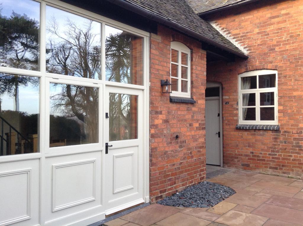 Woodleighton Cottages Uttoxeter Exterior photo
