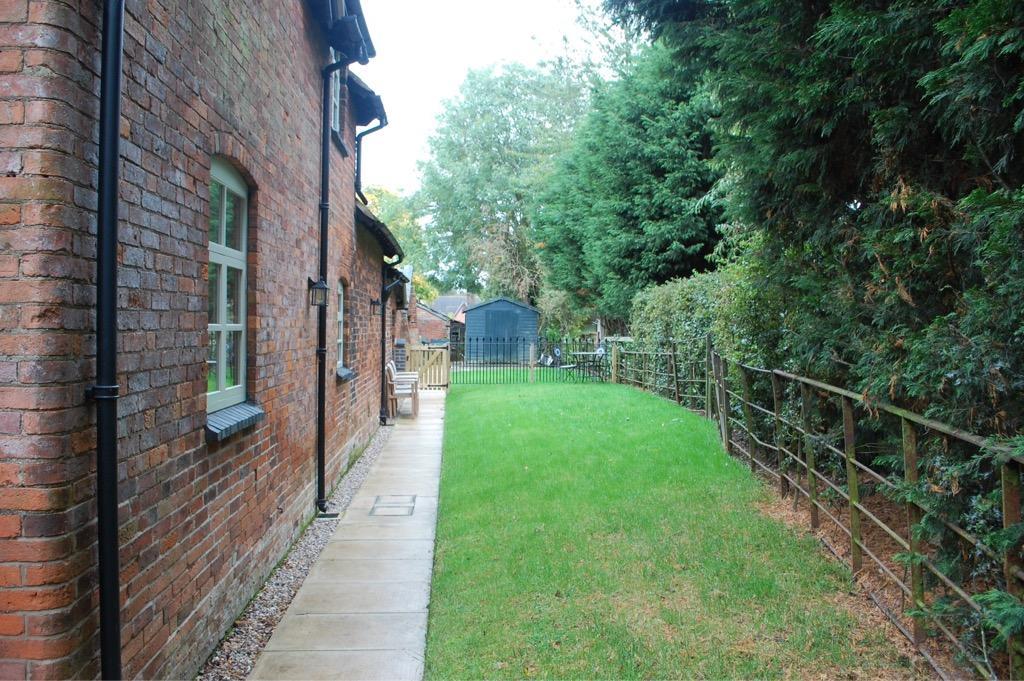 Woodleighton Cottages Uttoxeter Exterior photo